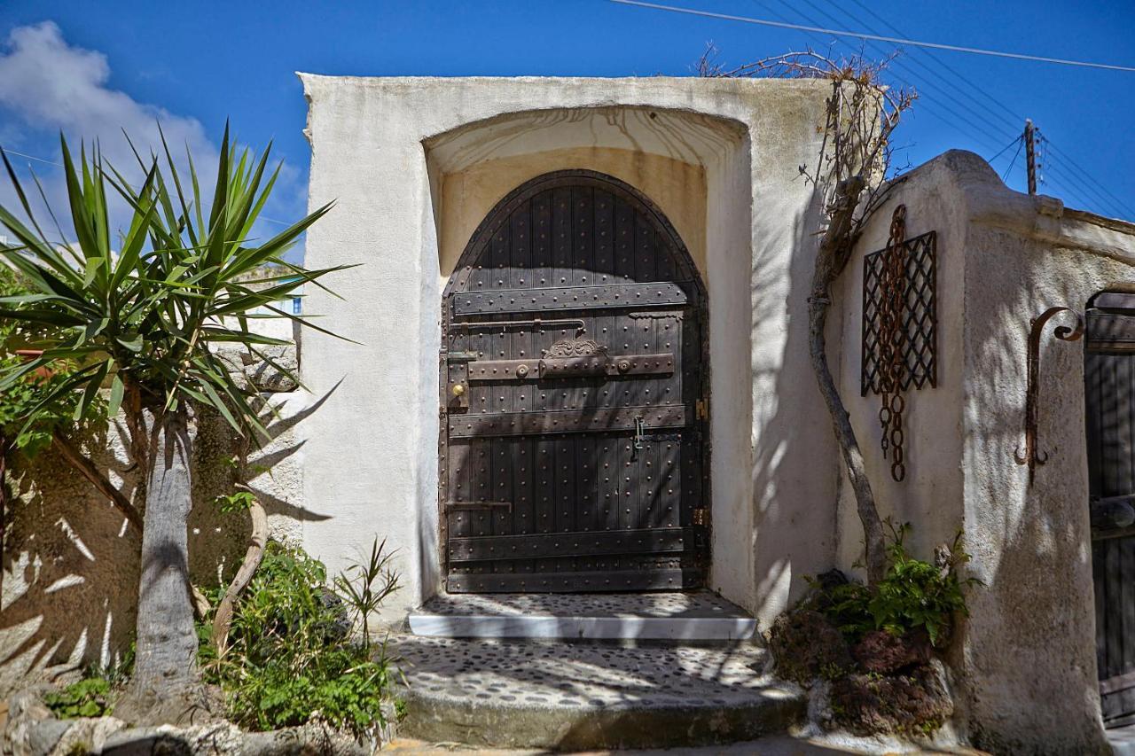 Santorini Cave Houses Vóthon Exterior foto